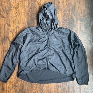 Under Armour windbreaker loose fit size large checker print (H22)